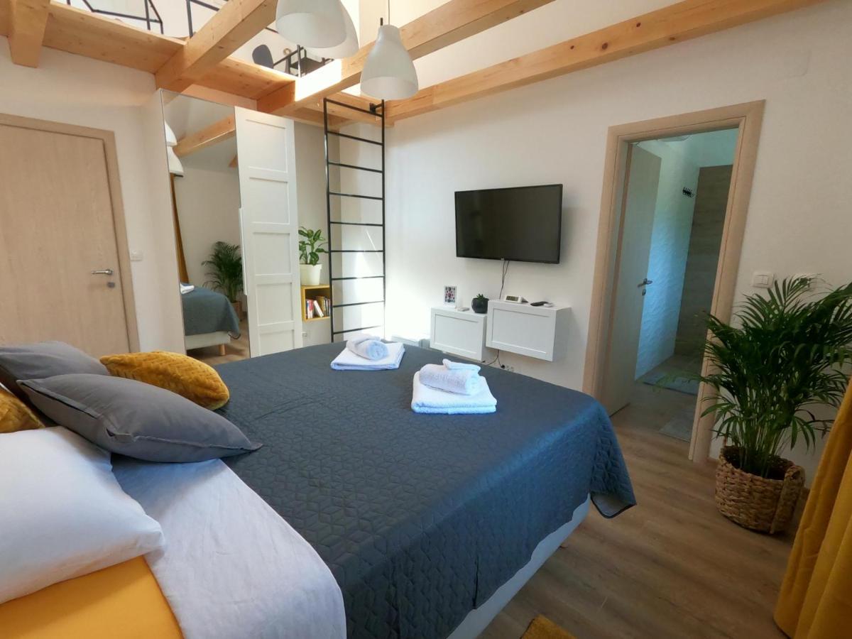 Gavan Room Cres Exterior foto